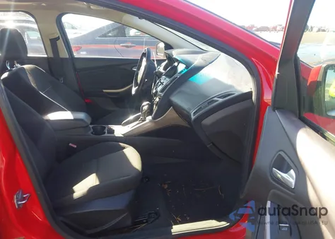 2012 Ford Focus Sel z USA, uszkodzony, nr VIN 1FAHP3H27CL205104